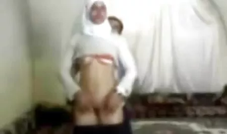 Дві красиве порно з моделями сестри