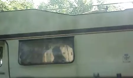 Деякі ігри з молодим хлопцем, який секс ролики красиві є дивним