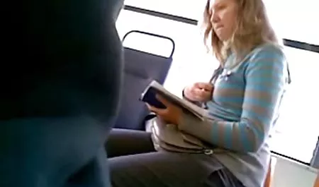 Красива мініатюрна дуже красиве порно брюнетка, зрілі, лесбі